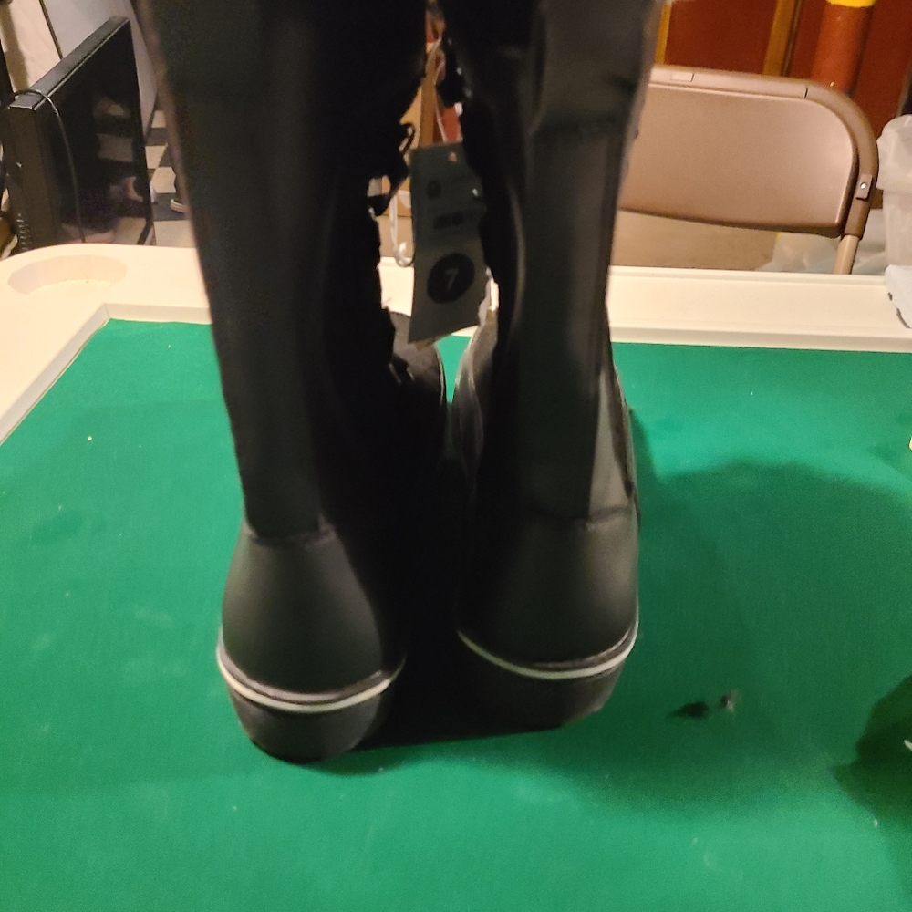 Universal Thread boots - Picture 2 of 3